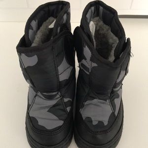Toddler boy snow boots